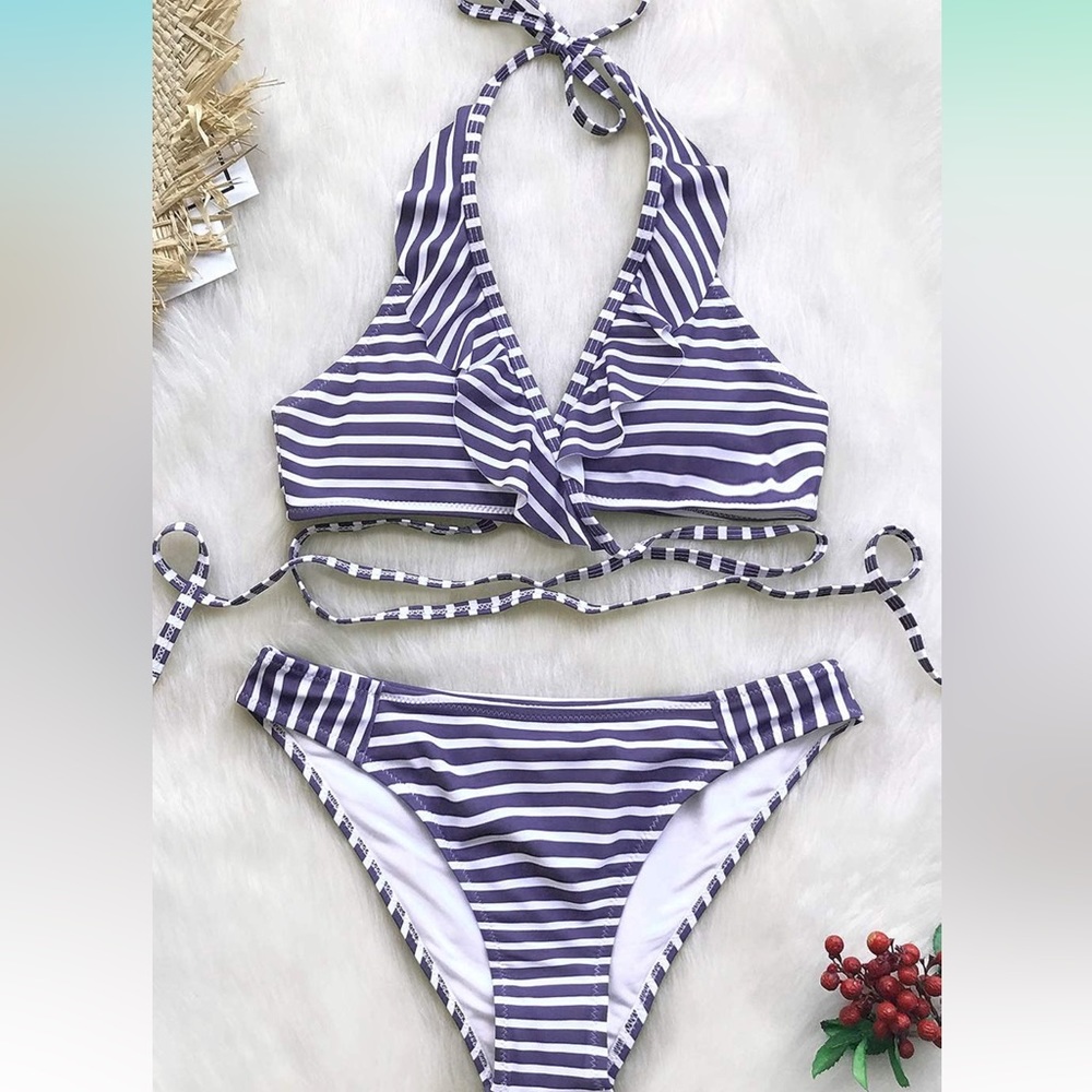 Cross design bikini